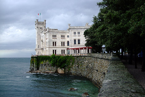 Schloss Miramare - Seeseite